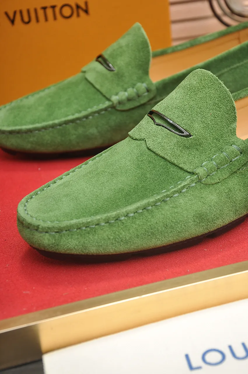 Men's men's shoes 💰420💶 [LV Doudou shoes] (water-dyed cowhide lining) new model is on the market, available on the official website. The new Doudou shoes are processed into single-color materials, and the uppers are made of imported horsehide leather. The body of the shoe is fully hemmed with mark thread, and is lined with imported original cowhide leather. The elegant shoe shape is super suitable for all-matching, and the size is 38-44.
